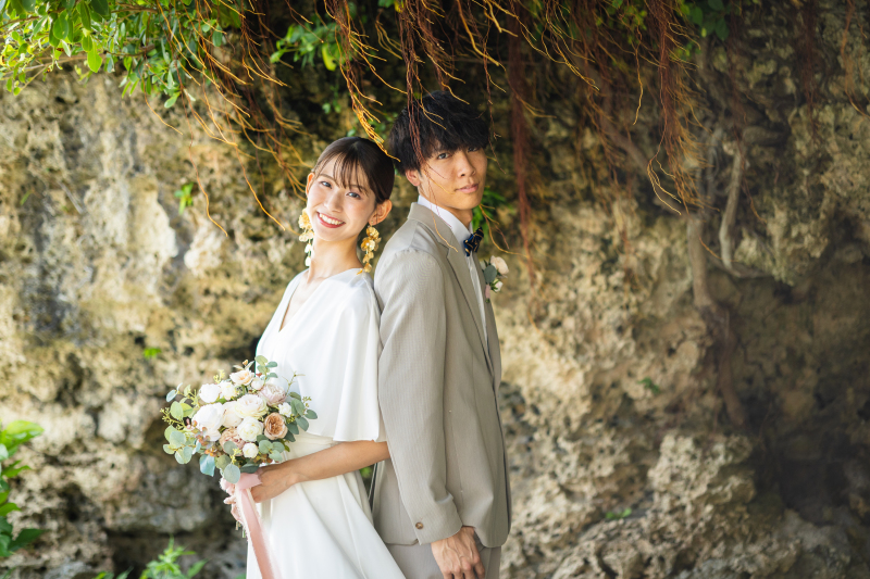 アラハビーチ内の洞窟