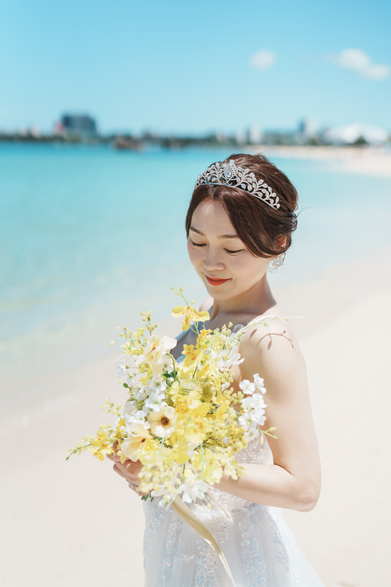 【沖縄本島NEWヘアメイクモニター価格 】7月 日時限定 ビーチ撮影プラン 新郎様ヘアセット付！（50カット）