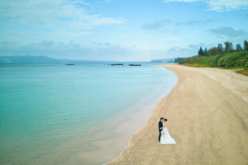【沖縄本島】＼ドローン付★／105カット13万円プラン♪追加料金なしで衣裳選び放題＆安心のヘアメイク付！4～6月もまだ間に合う！