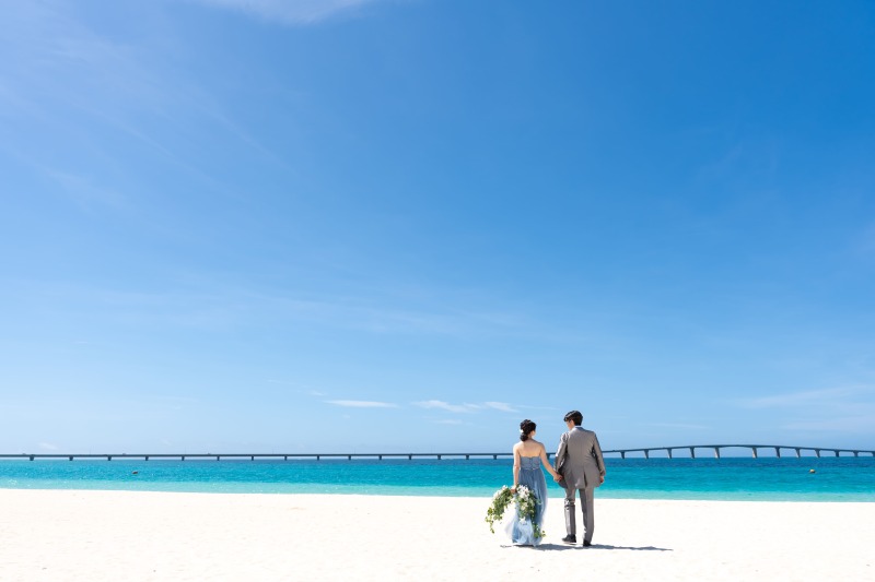 【宮古島】\11月~1月もまだ間に合う★/憧れのビーチフォト50カットを5.5万円で叶えられる♪衣装選び放題&プロヘアメイク付!