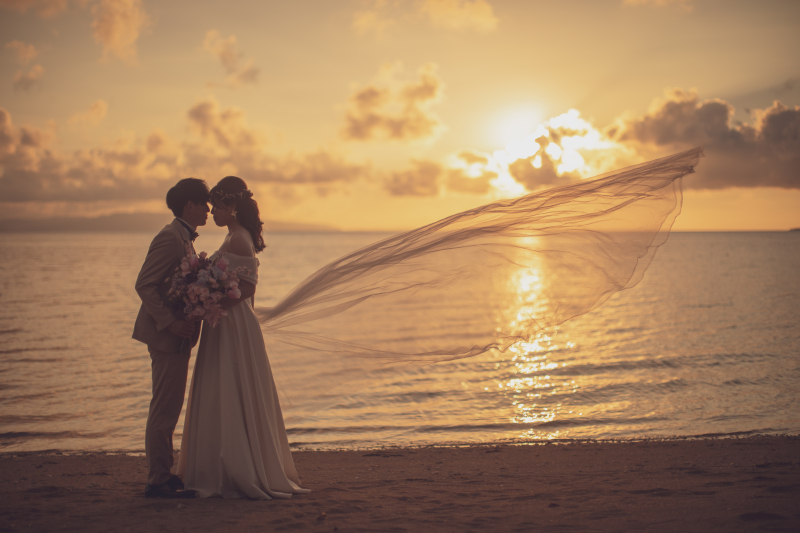 【沖縄本島限定】12~2月撮影の期間限定価格!70カットを8.8万円で叶える★*\憧れのビーチ&サンセット撮影♪/