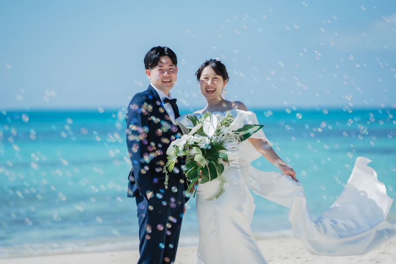 【沖縄本島】＼4～6月も間に合う！／憧れのビーチフォト50カットをコミコミ5.5万円で叶えられる♪衣装選び放題＆プロヘアメイク付