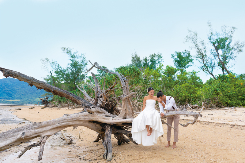 【石垣島】\プロの美容アテンド同行の安心撮影♪*/68,200円で50カット!ドレス選び放題!11月~1月もまだ間に合う!