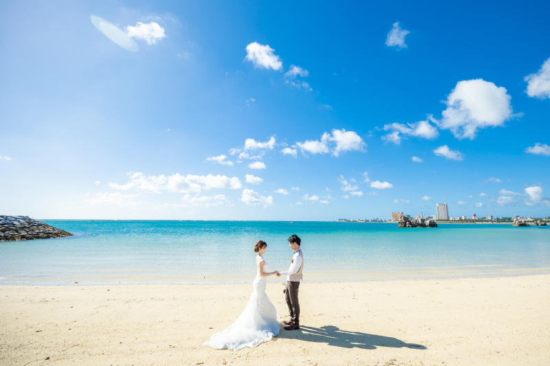 【沖縄本島】\5月~7月も間に合う!/憧れのビーチフォト100カット69,000円Plan♪衣装選び放題&プロヘアメイク付!