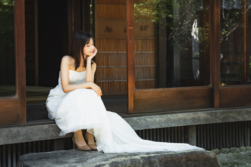 ソロウェディングフォト◆洋装×スタジオ30分撮影◆ 衣装・ヘアメイク・ブーケ・全データ付き