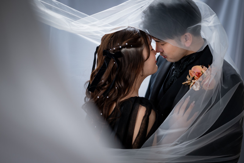 カーテンブースにでレースに包まれて