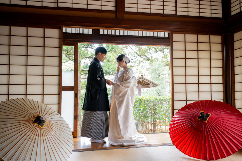 お茶室に移動です！本日は【記念館】
