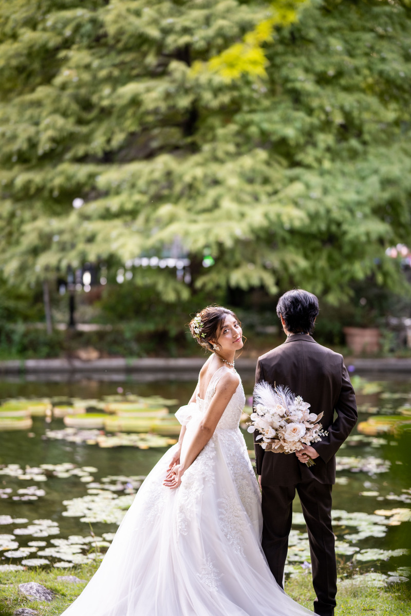 フラリエの湖畔で振り向きカット
