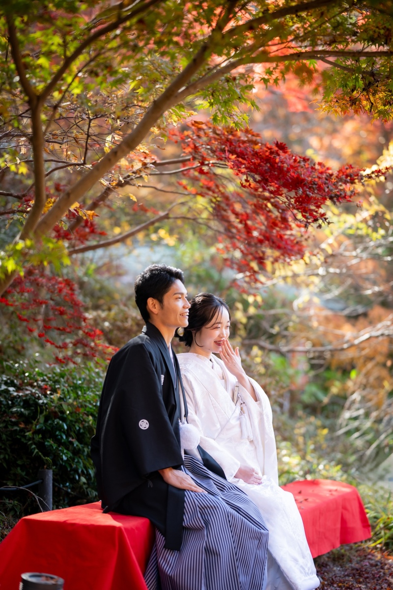 ベンチに座ってナチュラルカット