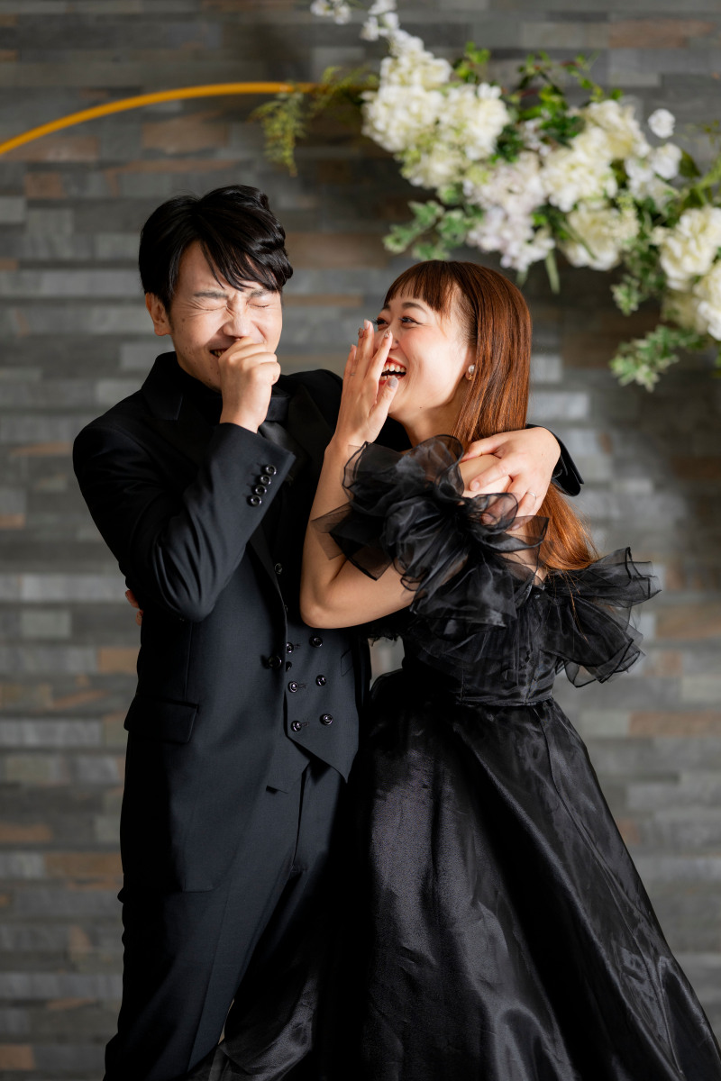 背景チェンジで石の壁前で