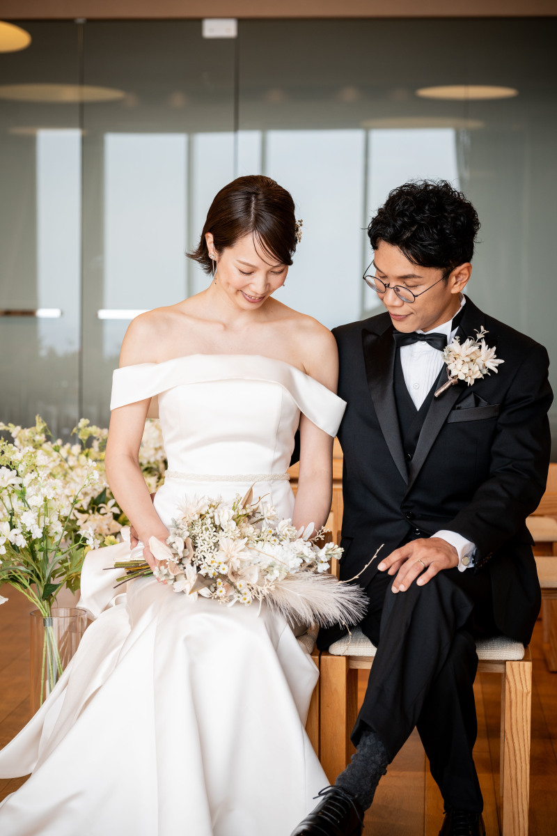 まずは緊張をほぐすために目線なしのナチュラルから