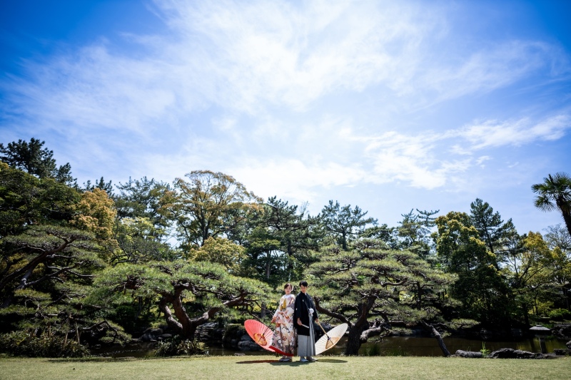 緑豊かな美しい日本庭園