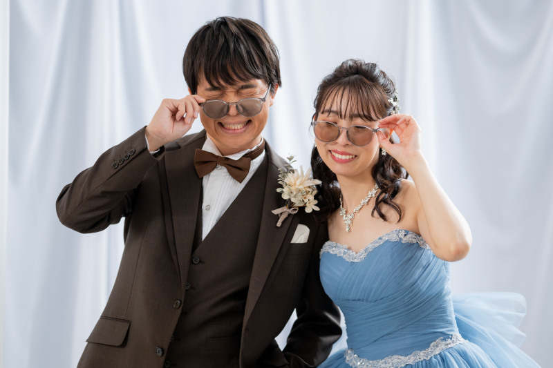 持ち込みのサングラスを使って