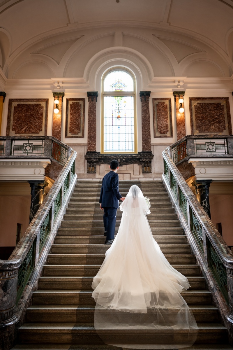 階段の高低差を活かして