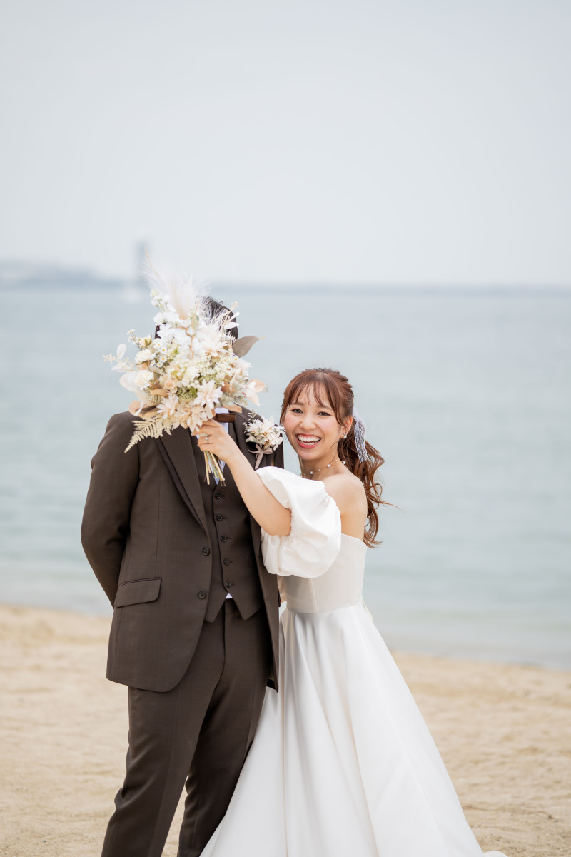 ブーケで顔隠しカット