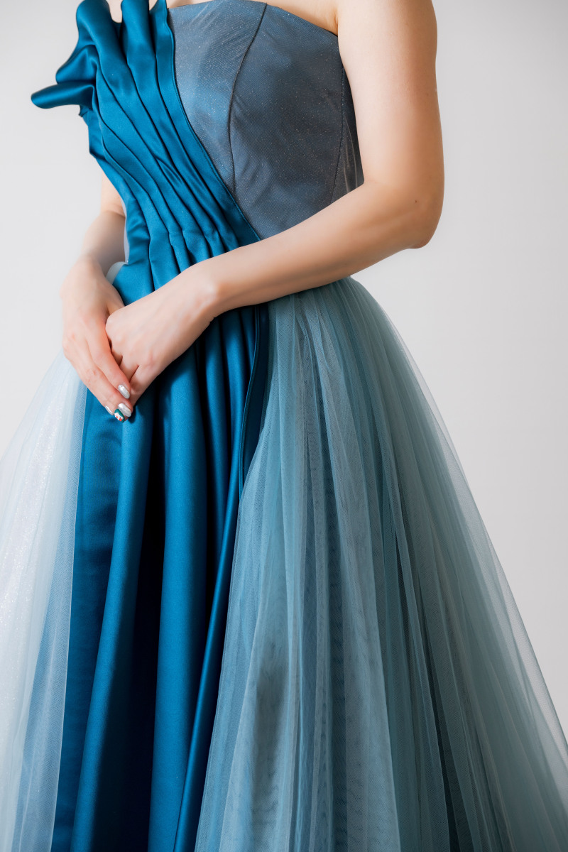 3着目!青ベースの衣装です