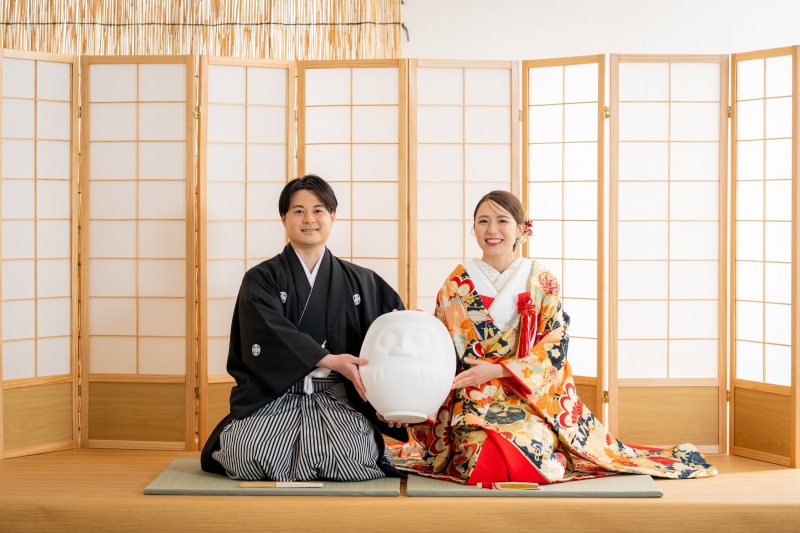 夫婦円満 だるまと一緒に