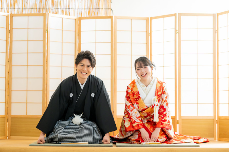 まずはスタジオでお座りからスタート！