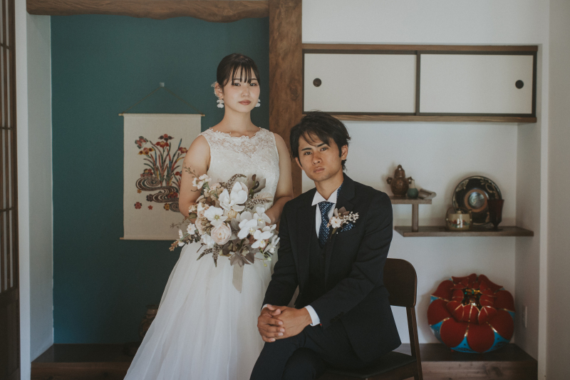 赤瓦のフォトスタジオ Agarijo wedding_女性のフォトグラファーがいる