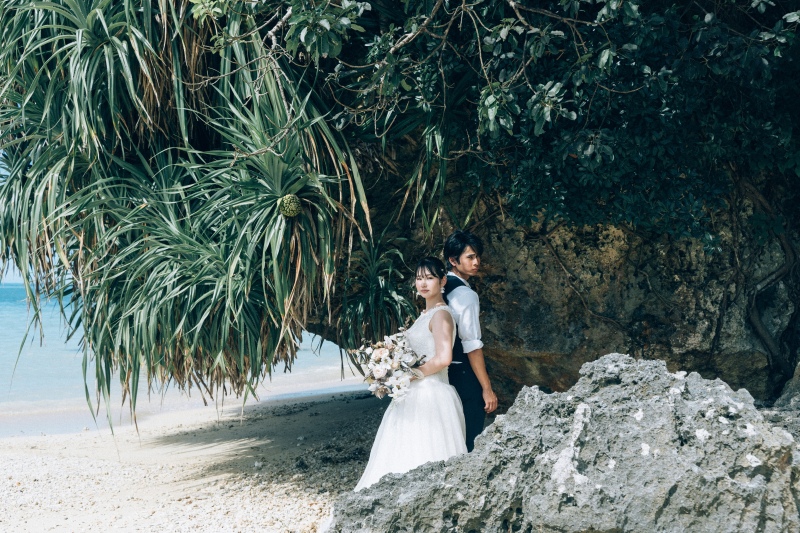 赤瓦のフォトスタジオ Agarijo wedding_海で撮影できる