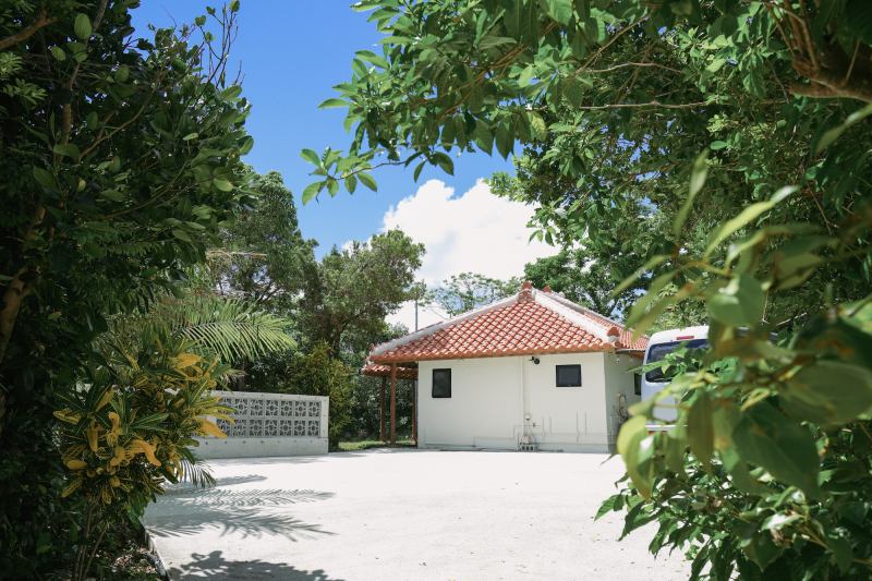 赤瓦のフォトスタジオ Agarijo wedding_歴史的建造物で撮影できる