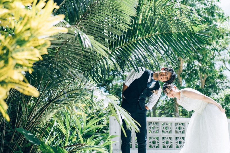 赤瓦のフォトスタジオ Agarijo wedding_女性のフォトグラファーがいる