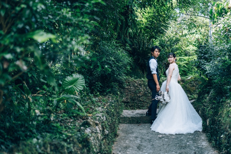 おふたりのこれからをイメージした石畳の階段