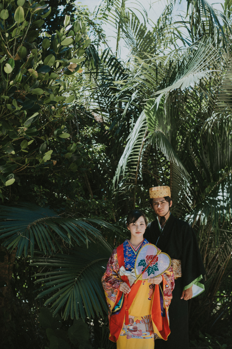 赤瓦のフォトスタジオ Agarijo wedding_女性のフォトグラファーがいる