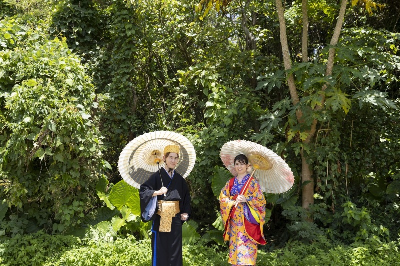 赤瓦のフォトスタジオ Agarijo wedding_ガーデンで撮影できる