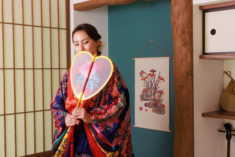 琉装ウェディングフォト|琉球古民家+天然ビーチ満喫プラン