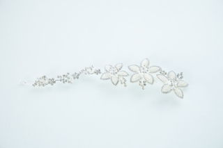 洋装ヘアアクセサリー