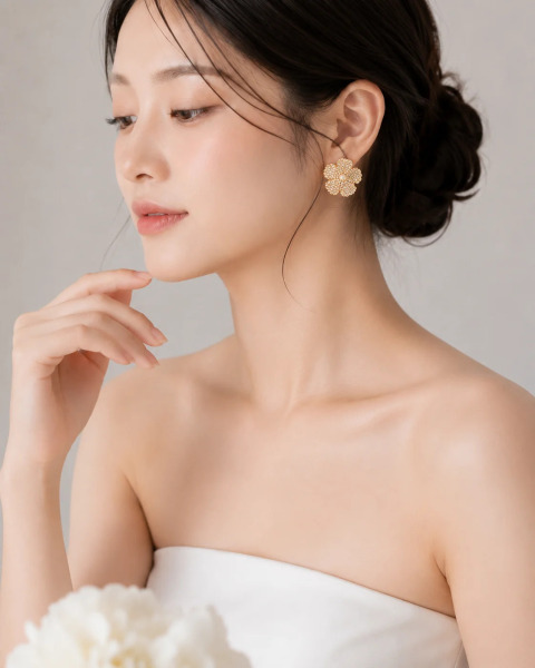 フラワーピアス