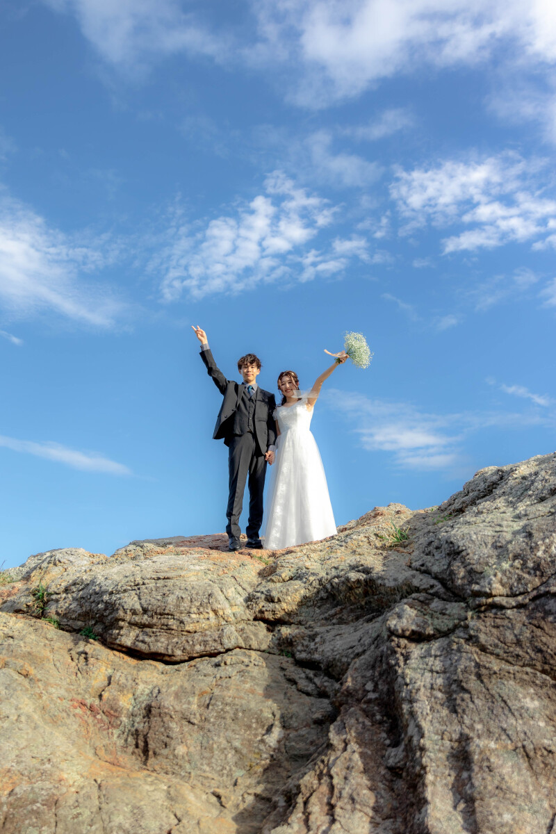 崖の上でピース！