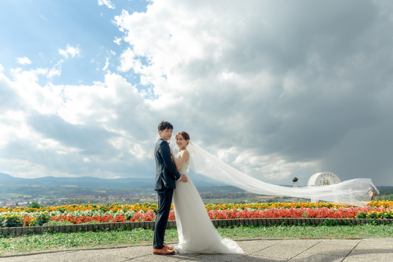 花畑が広がる北海道で、とびきりのロケーション撮影!