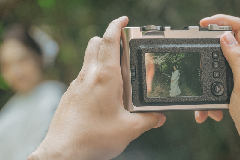 カメラを構えて撮り合いっこ