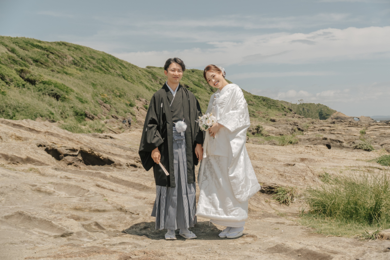 和装でピシッと。風景にも映えるクラシックショット