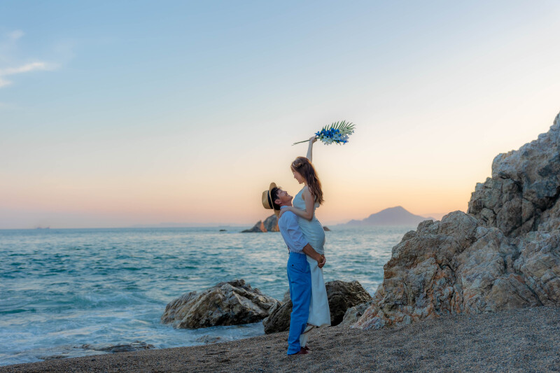 海と緑をバックに真夏のロケーション撮影♪