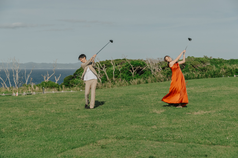 ドレスに着替えてゴルフ！？全力で楽しむ洋装タイム