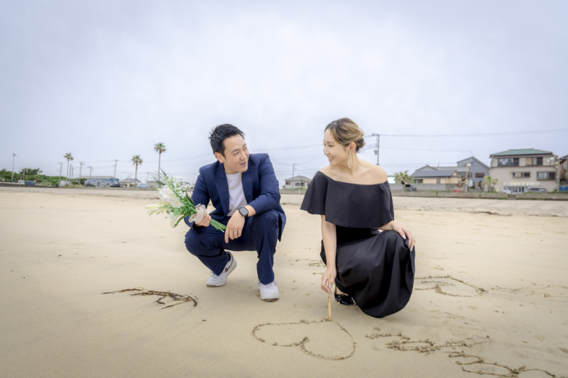 砂浜におえかき