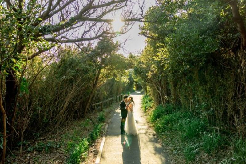 【プロヘアメイク・アテンド付き】東京・神奈川でシネマティックなオープニングムービー撮影プラン！