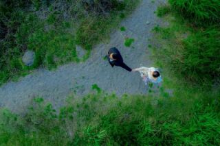 【プロヘアメイク・アテンド付き】東京・神奈川でシネマティックなオープニングムービー撮影プラン！