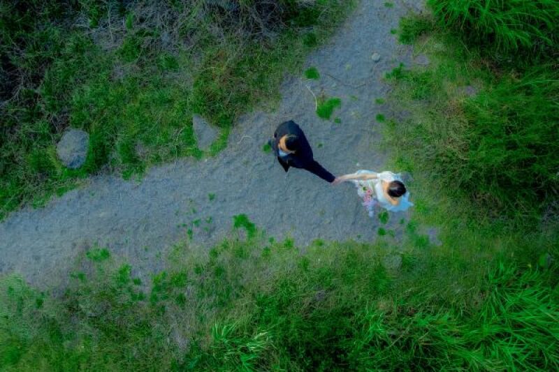 【プロヘアメイク・アテンド付き】東京・神奈川でシネマティックなオープニングムービー撮影プラン！