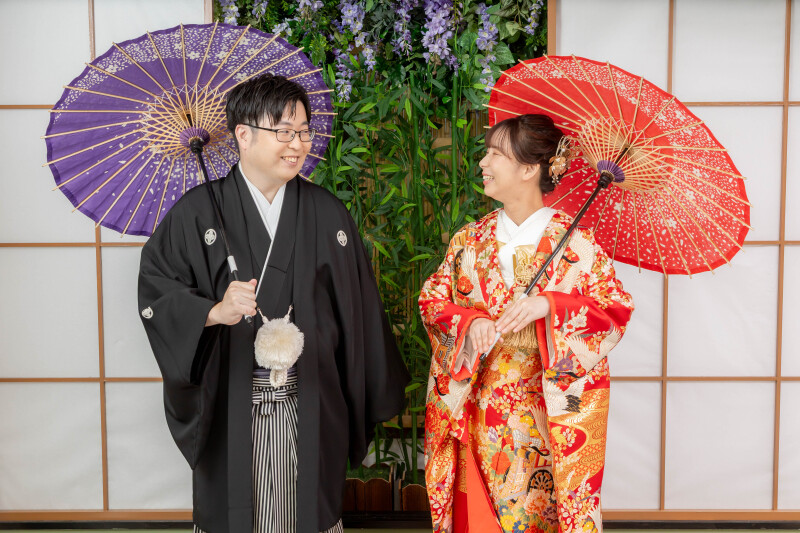 和傘を添えた和装ショット
