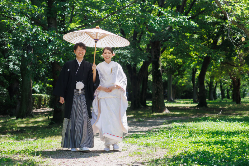 和傘と歩む夏の散策