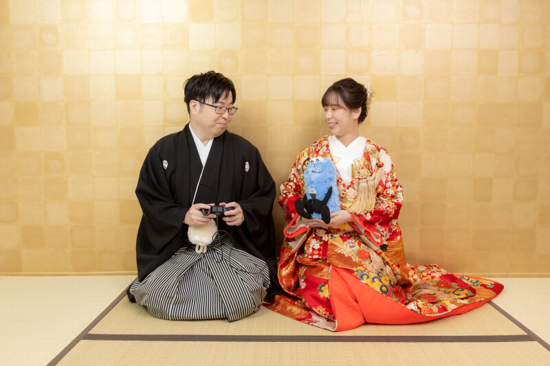 おふたりらしい小物と一緒に