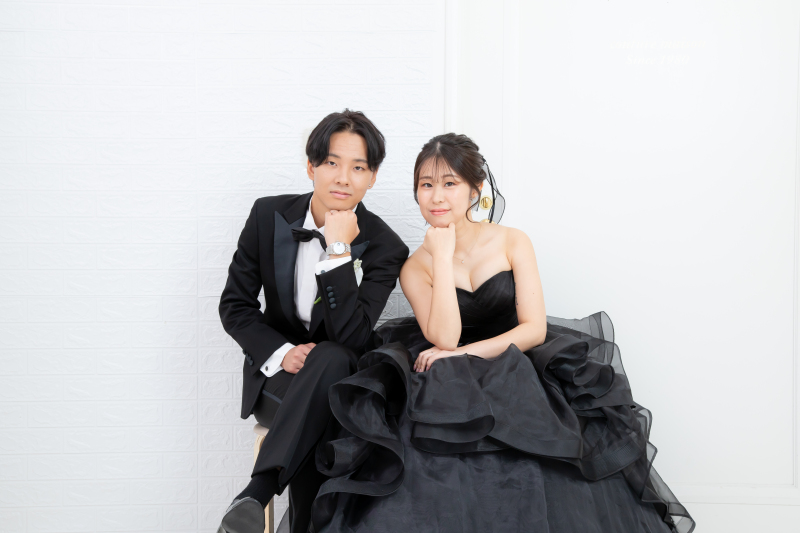 シックなブラックドレスで叶える大人フォトウェディング