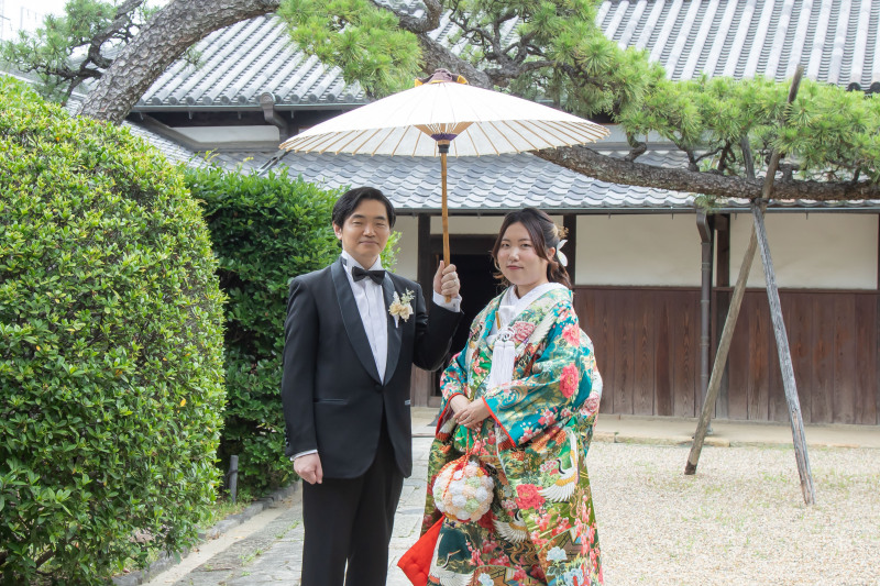 番傘と楽しむ庭園ロケ