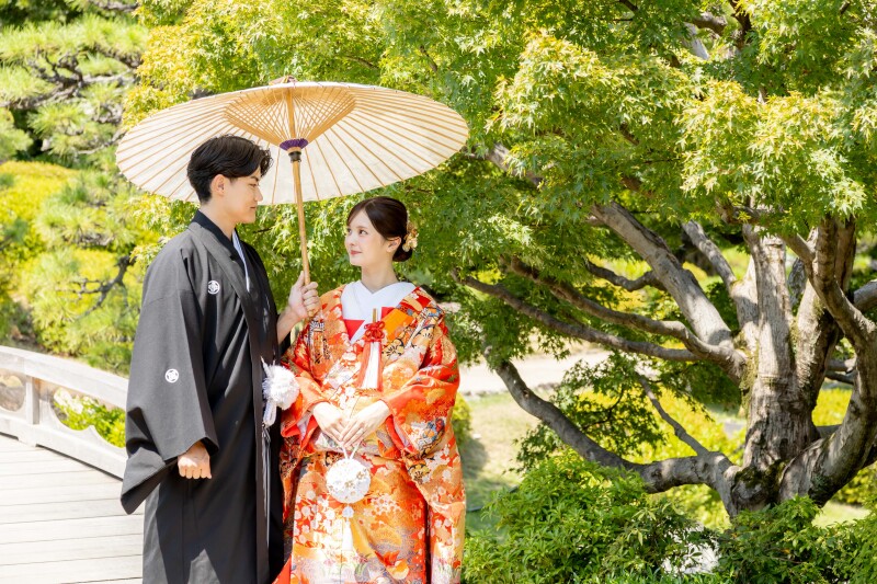 白無垢はスタジオ、色打掛は大仙公園へ。和装2着で残す一日