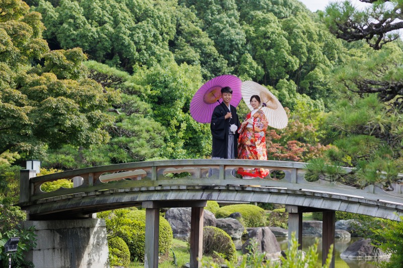 橋の上で和装撮影
