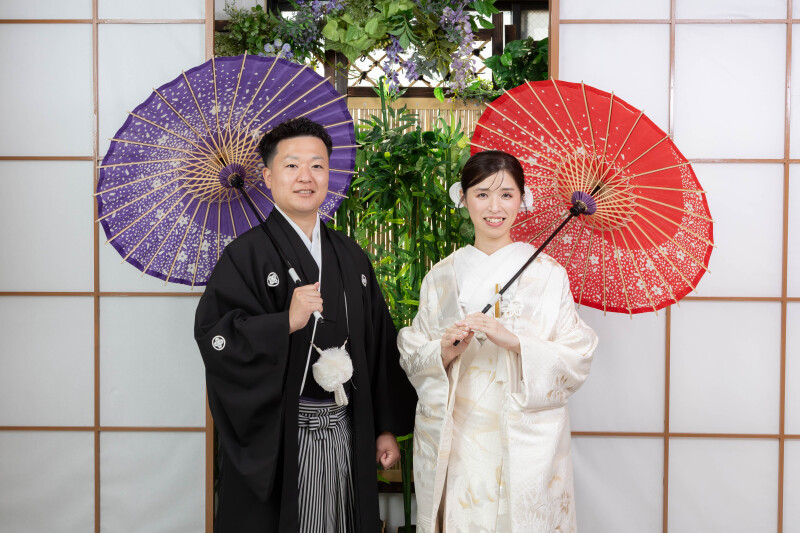 和傘を添えて華やかに